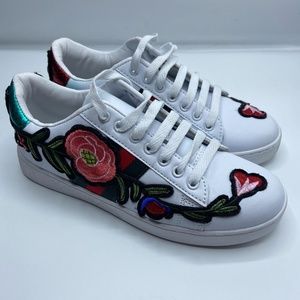 FUCCI gucci sneakers sz 7